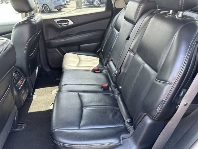Used 2019 Nissan Pathfinder SL AWD/4WD image 26