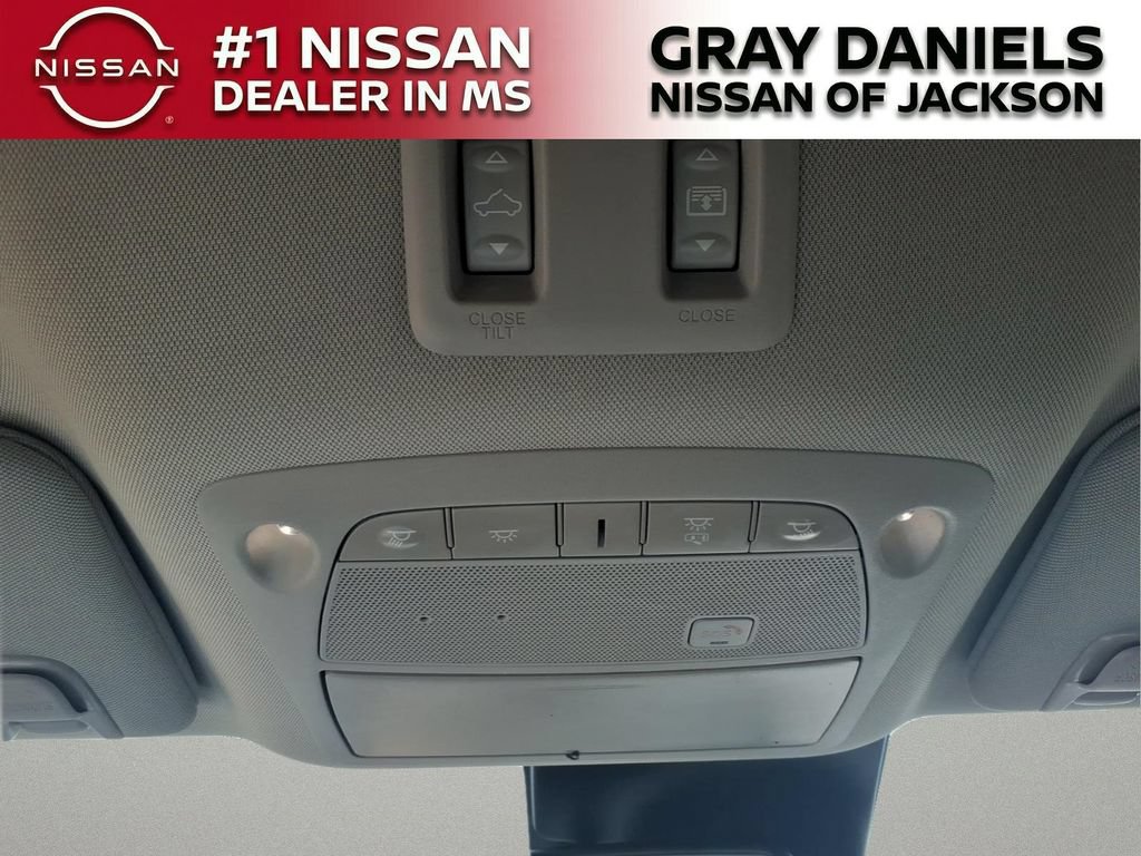Used 2023 Nissan Murano Platinum w/ Cargo Package FWD image 21