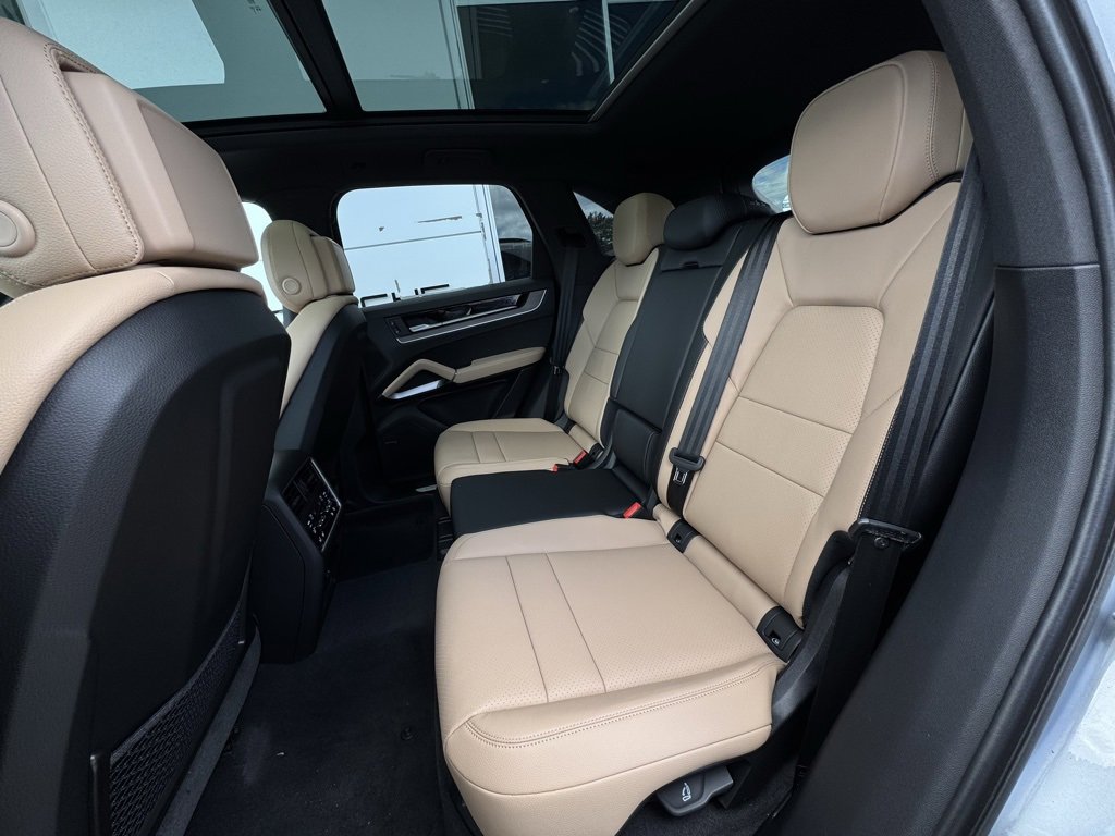New 2025 Porsche Cayenne E-Hybrid image 42
