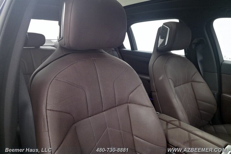 Used 2024 BMW 740i xDrive w/ Executive Package AWD/4WD image 37