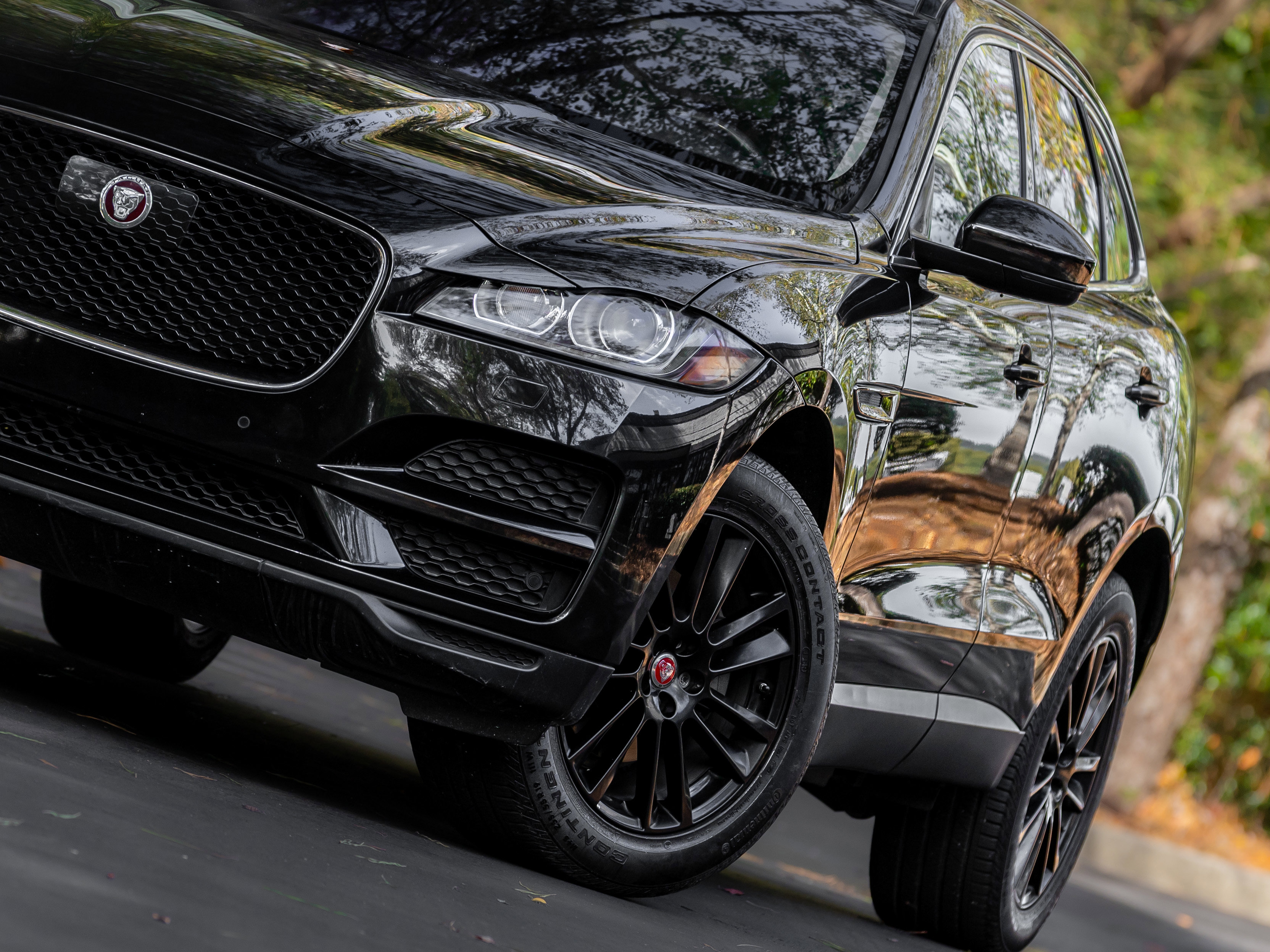 Used 2019 Jaguar F-PACE Prestige image 24
