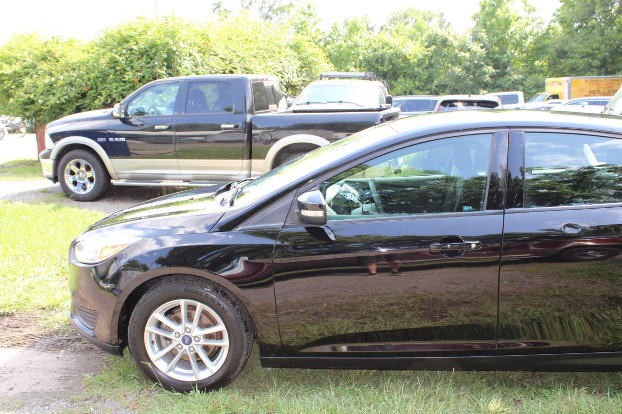 Used 2016 Ford Focus SE image 11