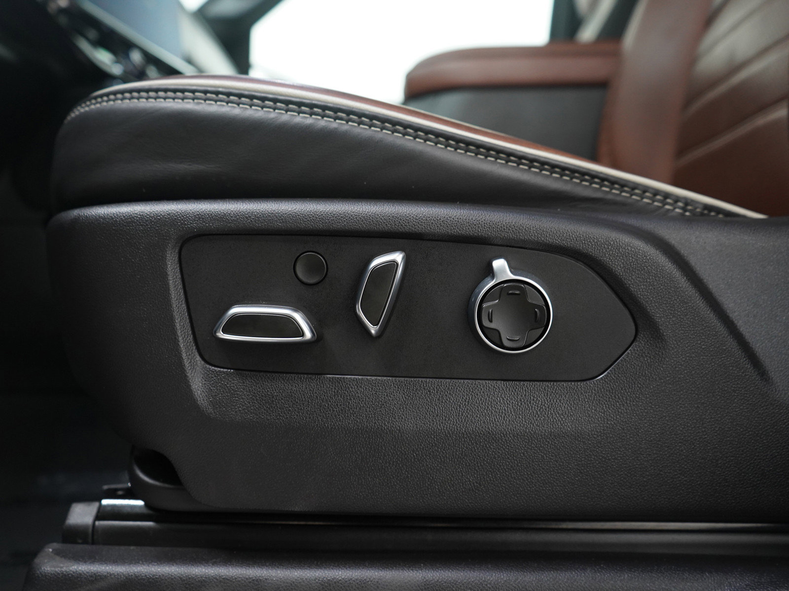 Used 2024 GMC Sierra 1500 Denali Ultimate image 24