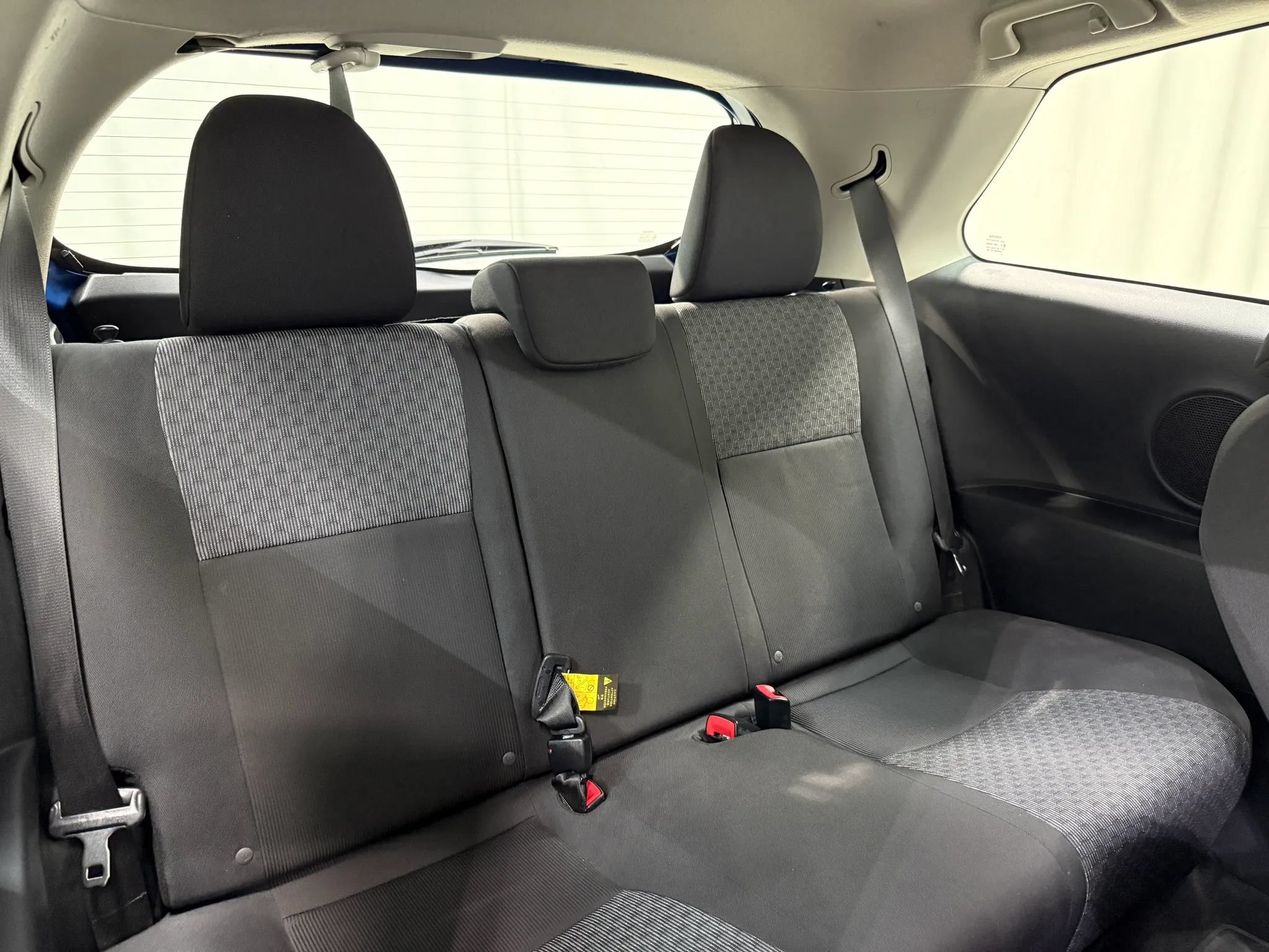 Used 2017 Toyota Yaris L FWD image 18