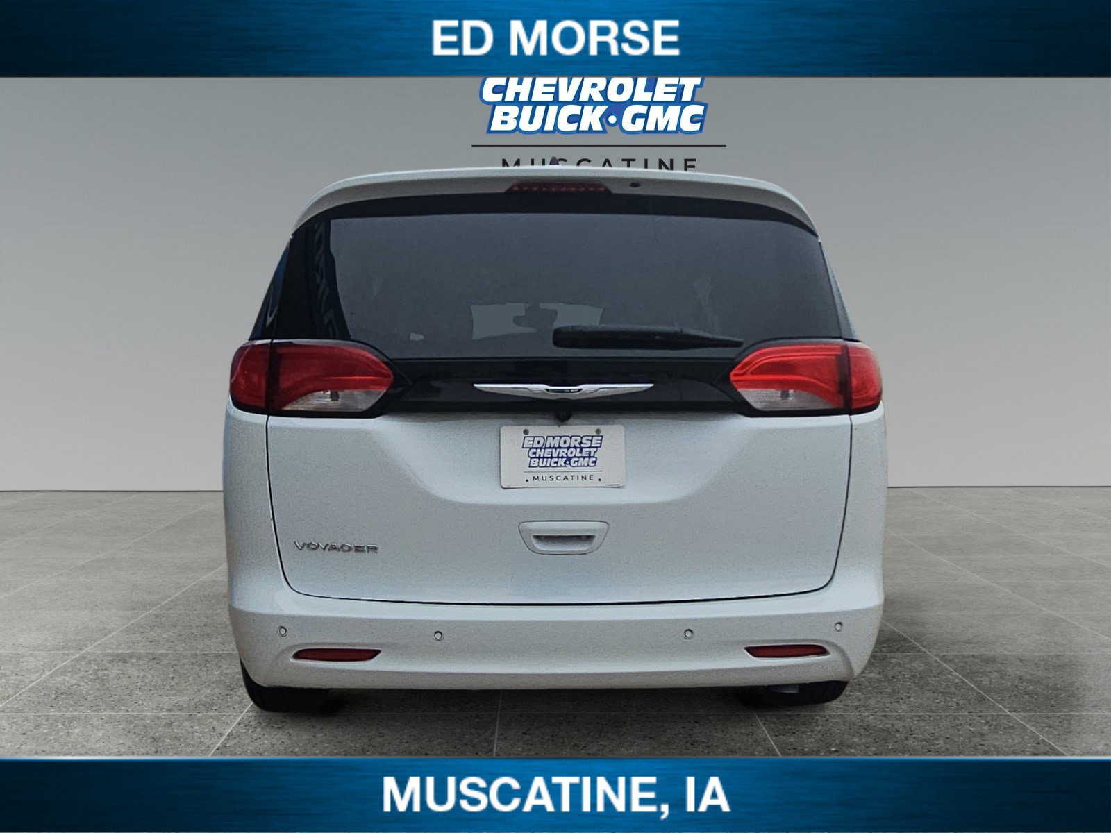 Used 2024 Chrysler Voyager LX image 4