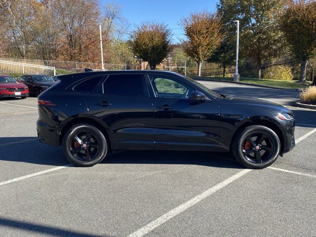 Used 2023 Jaguar F-PACE S image 9