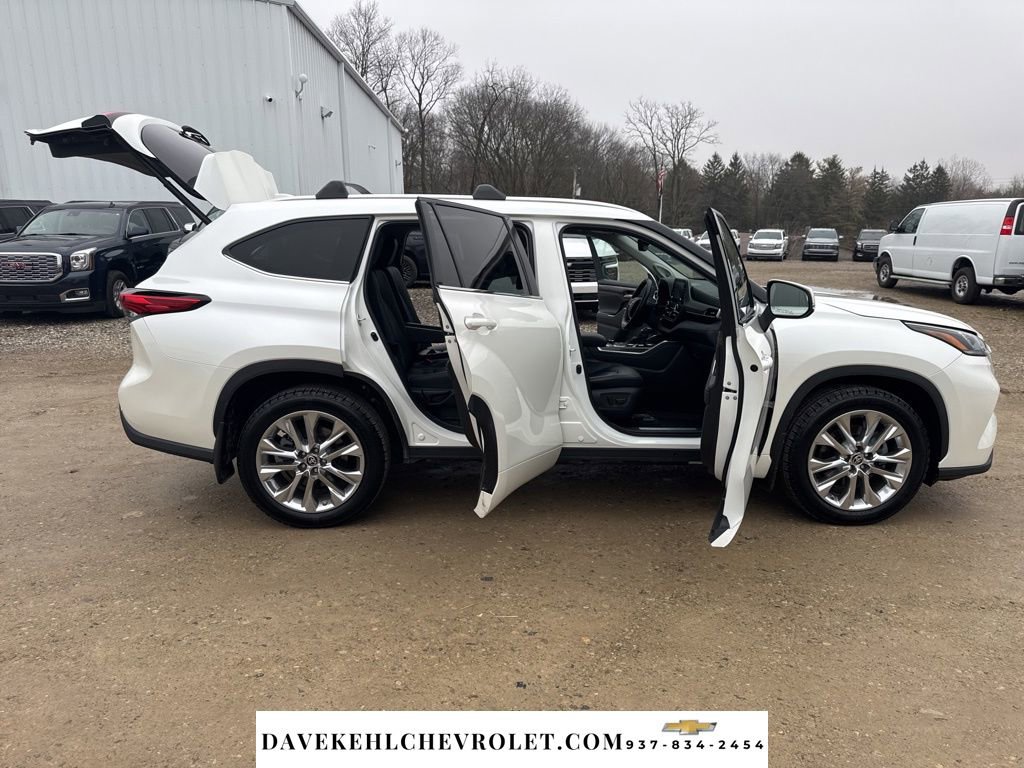 Used 2020 Toyota Highlander Limited image 39