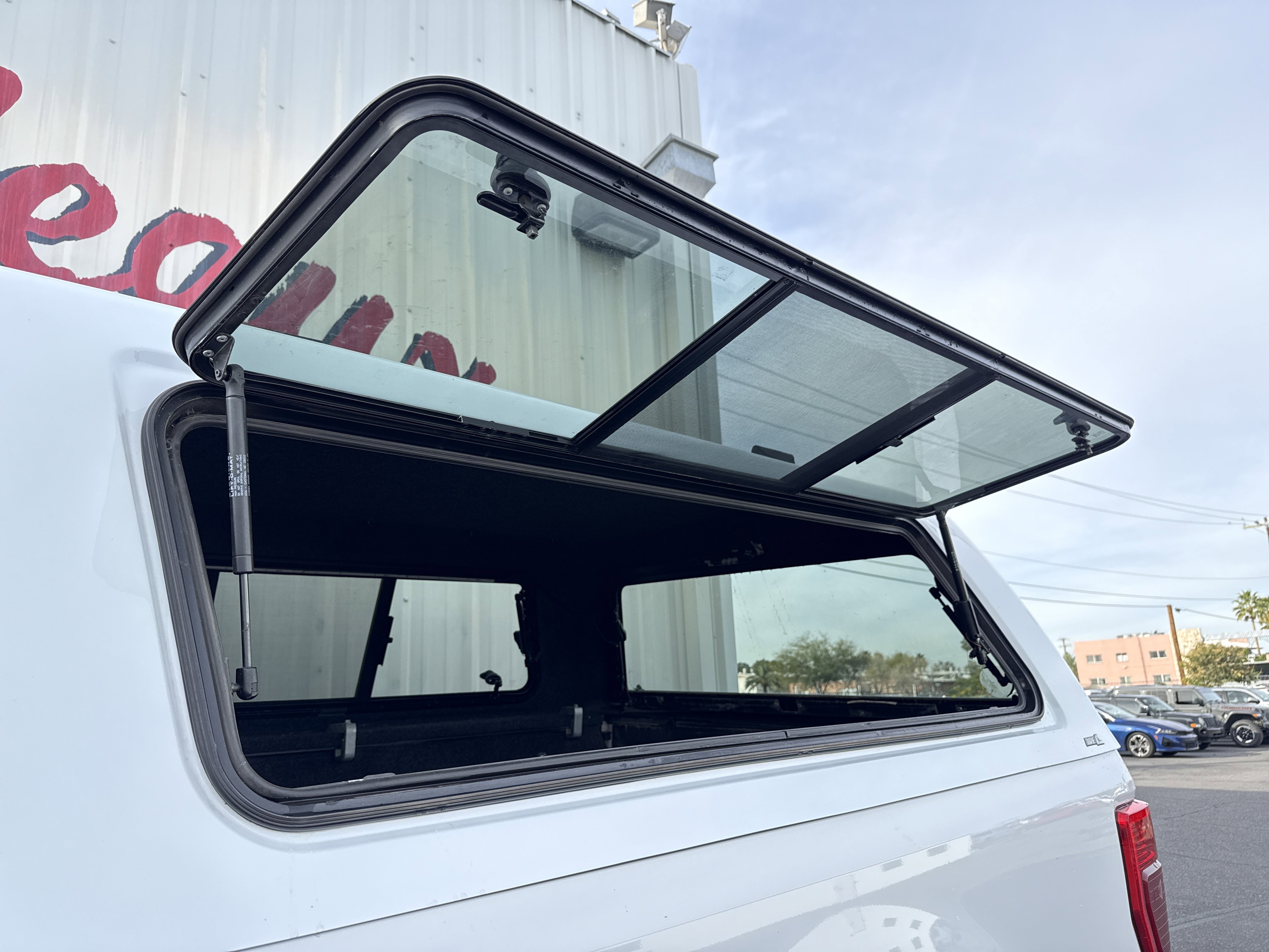 Used 2020 Ford F250 Lariat image 6