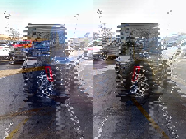 Used 2023 Ford Bronco Badlands image 6