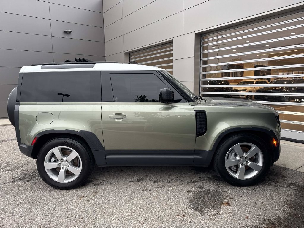 Used 2021 Land Rover Defender 90 First Edition AWD/4WD image 8