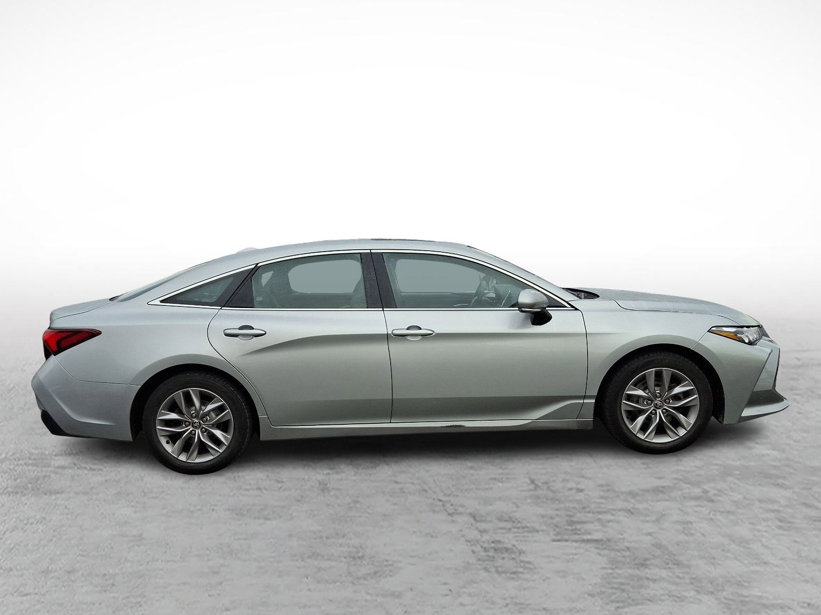 Used 2021 Toyota Avalon XLE image 7