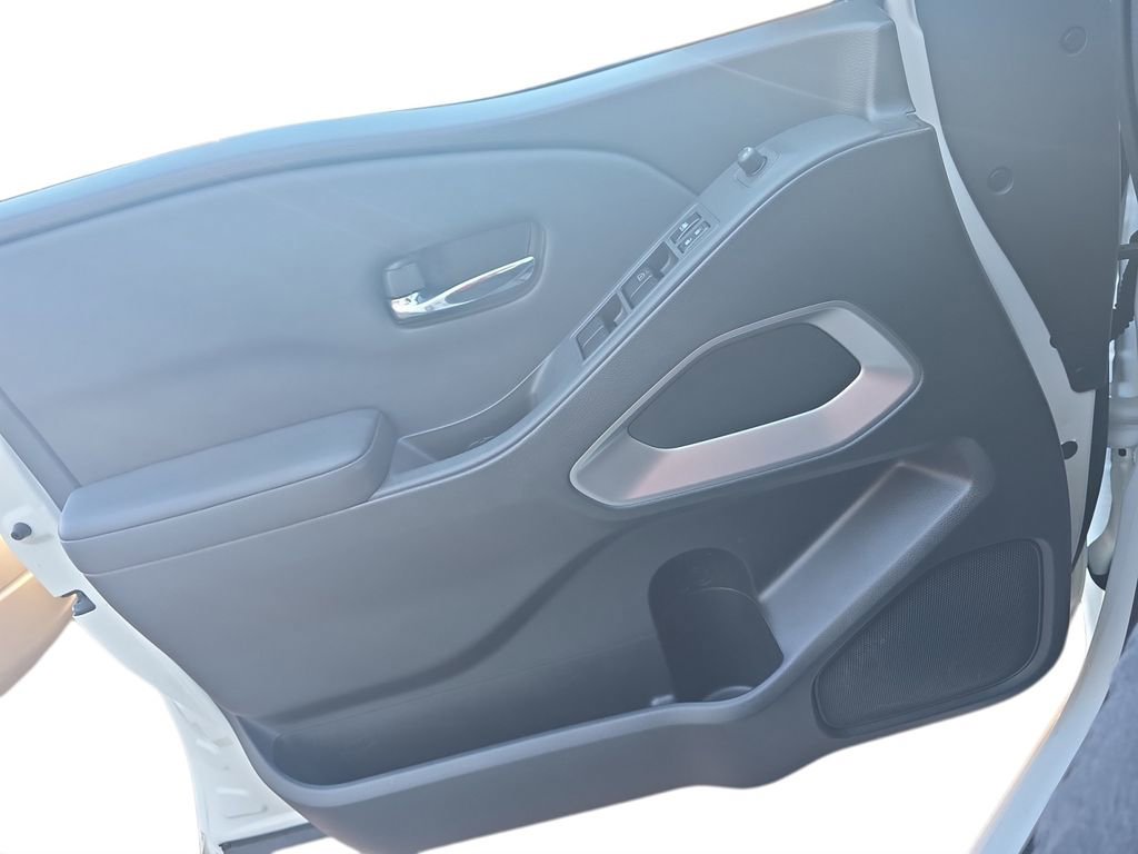 Used 2022 Nissan Frontier SV image 17