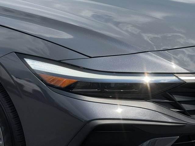 Certified 2024 Hyundai Elantra SEL FWD image 8