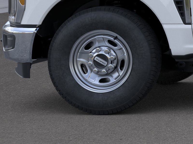 New 2025 Ford F250 XL w/ XL Chrome Package RWD image 19