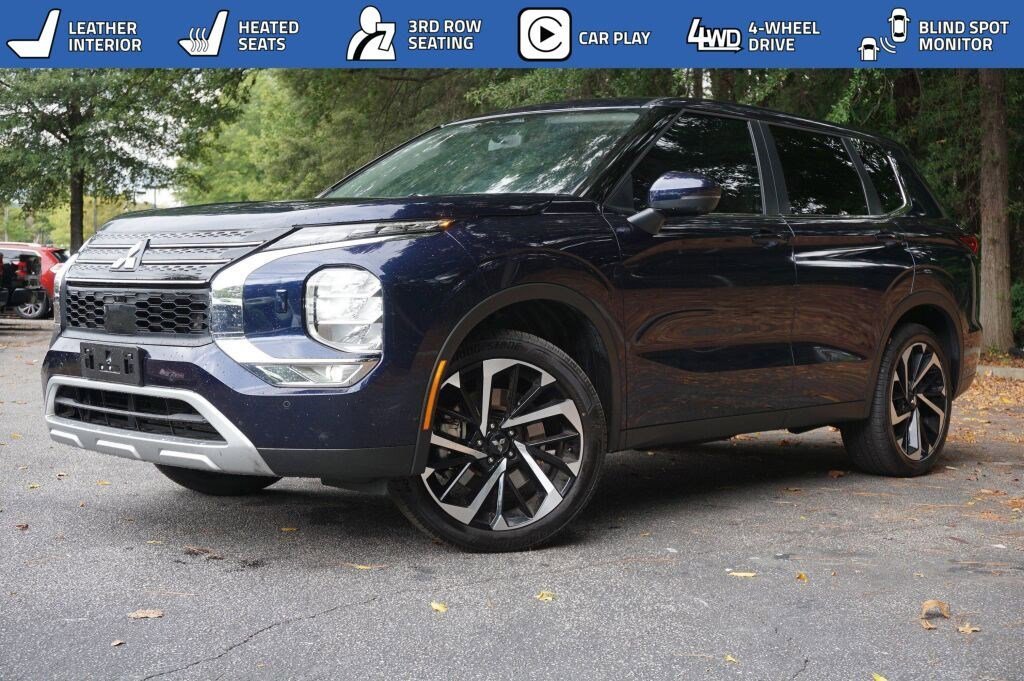 Used 2024 Mitsubishi Outlander SE