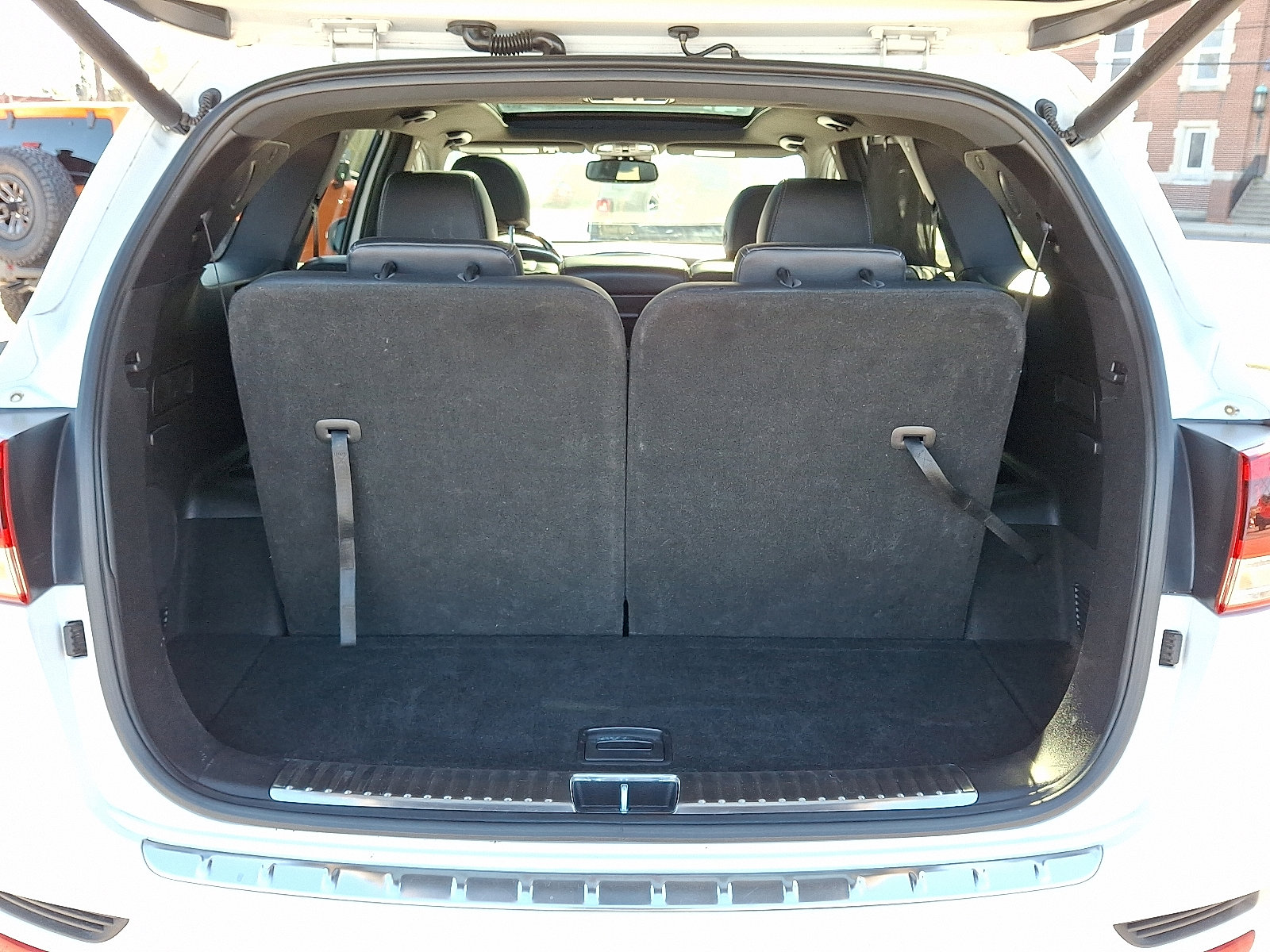 Used 2018 Kia Sorento SX image 31