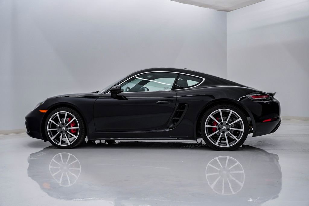 Certified 2022 Porsche 718 Cayman S video 2