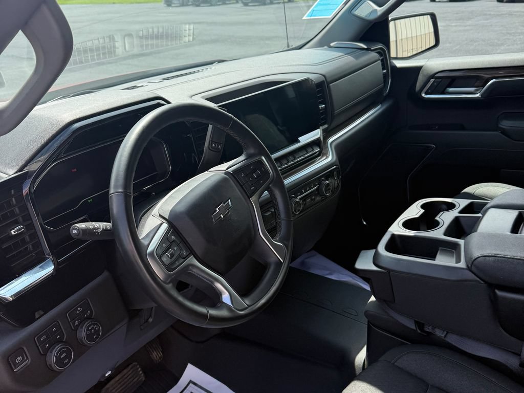 Used 2023 Chevrolet Silverado 1500 RST AWD/4WD image 33