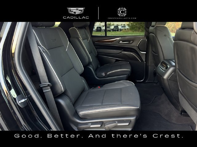 Used 2023 Cadillac Escalade Premium Luxury RWD image 31