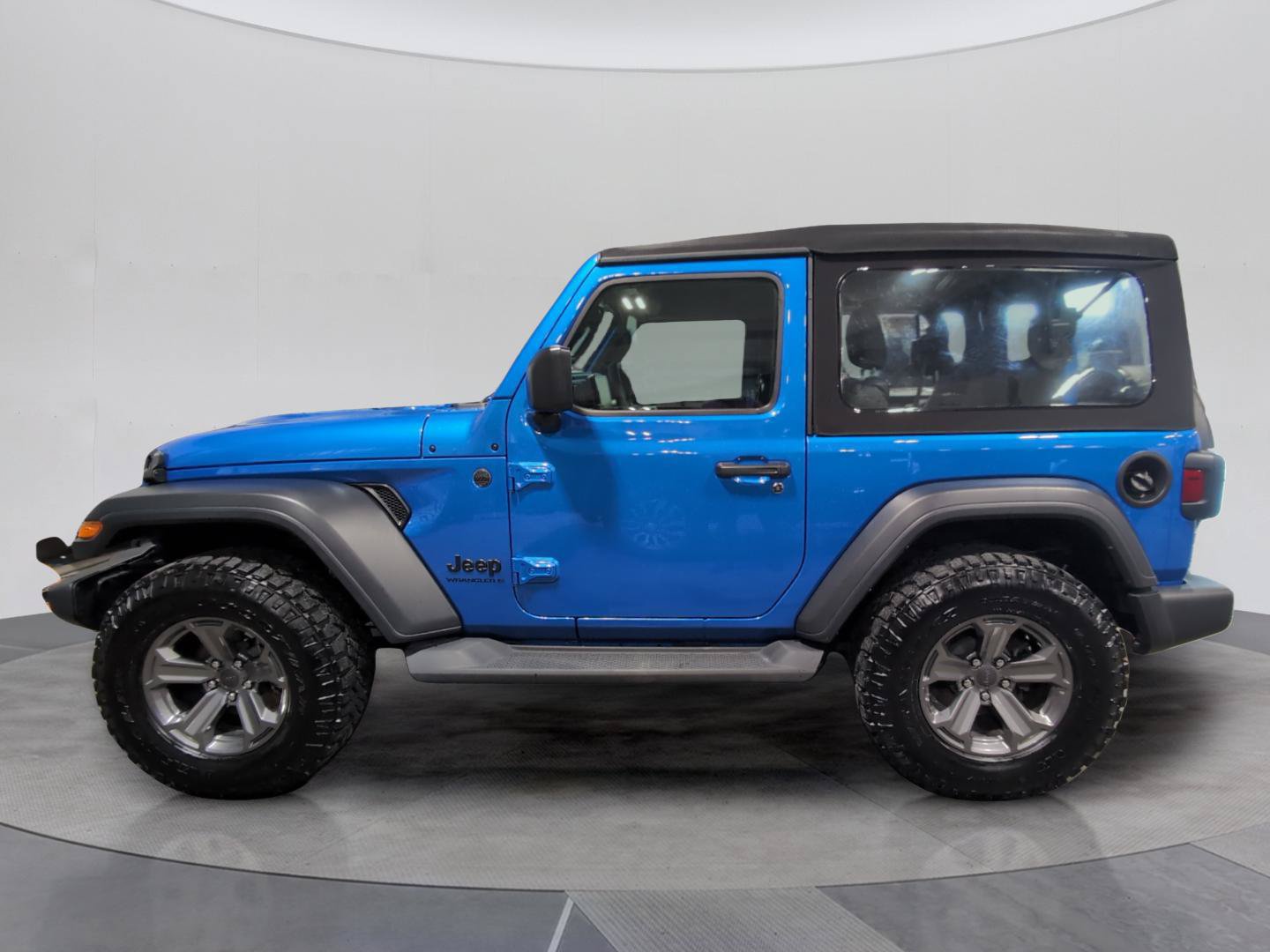 Used 2024 Jeep Wrangler Sport AWD/4WD image 2