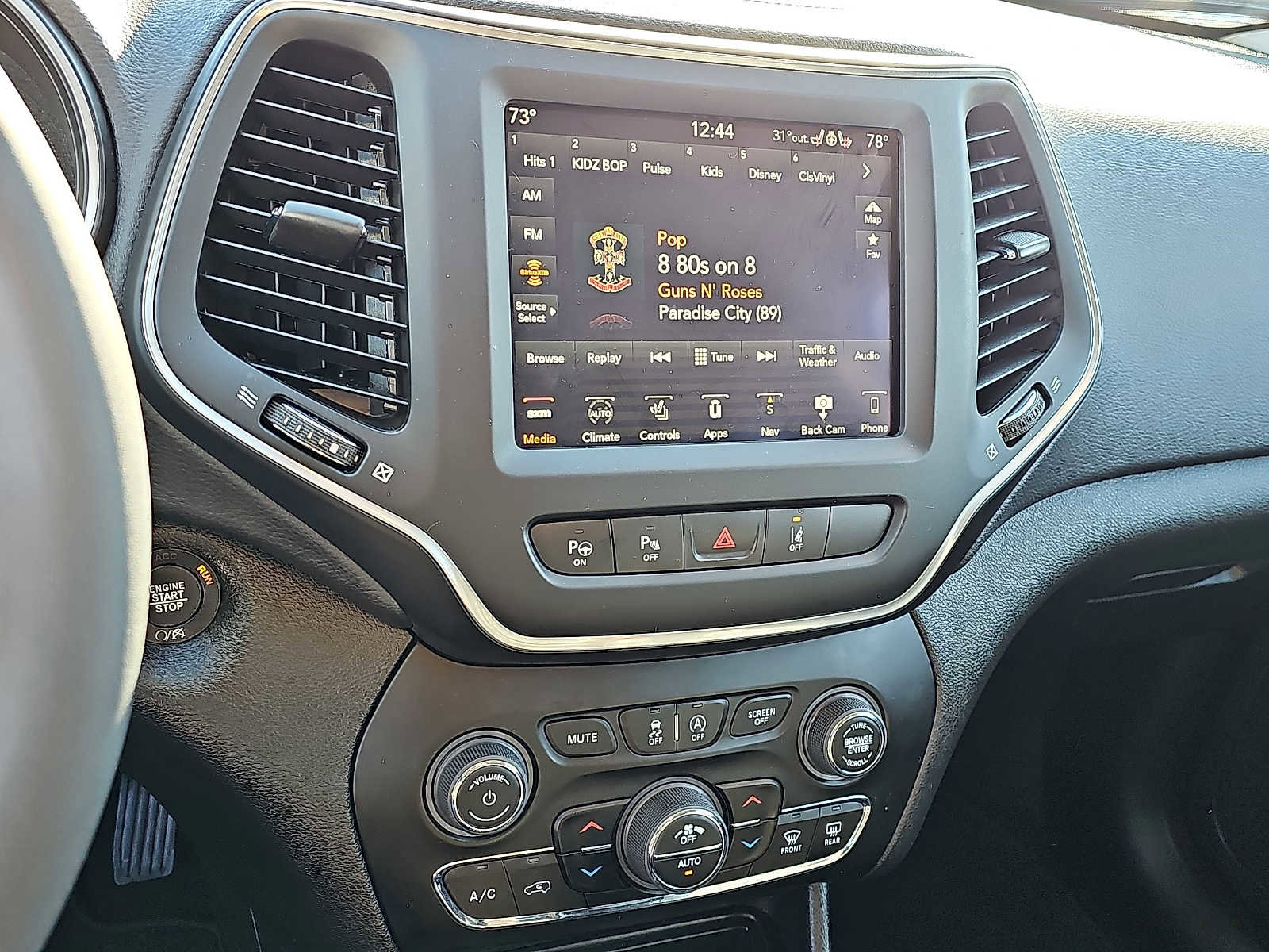 Used 2023 Jeep Cherokee Altitude Lux image 18