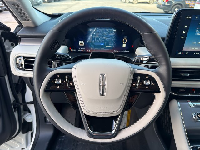 New 2027 Lincoln Aviator AWD image 26