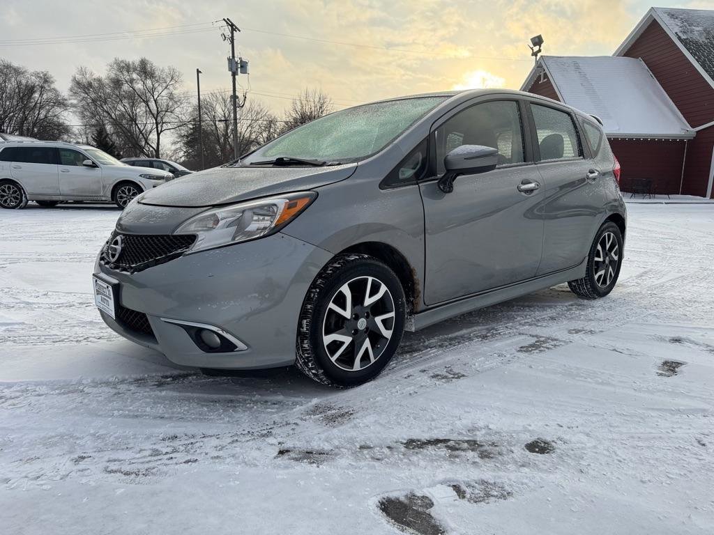 Used 2015 Nissan Versa Note SR w/ SR Tech Package image 10