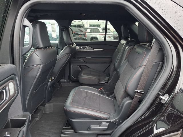 Used 2025 Ford Explorer ST AWD/4WD image 8