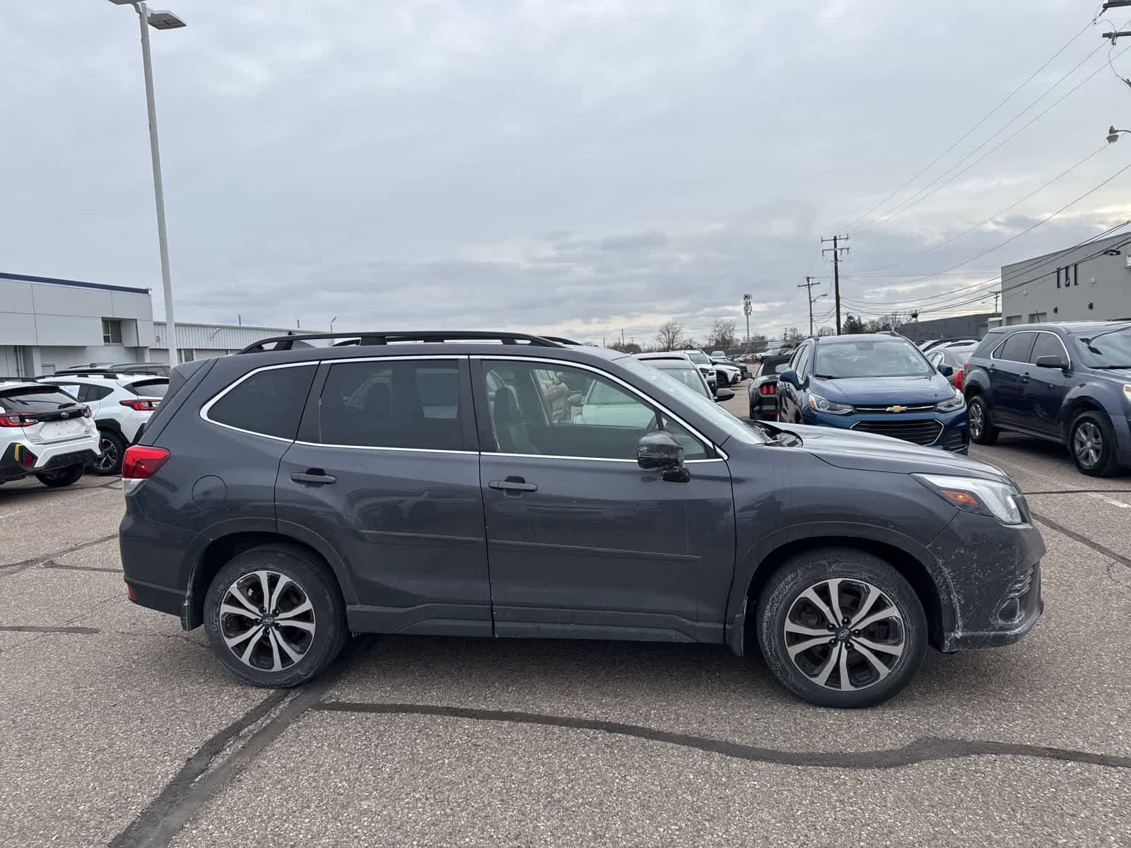 Used 2023 Subaru Forester Limited image 9