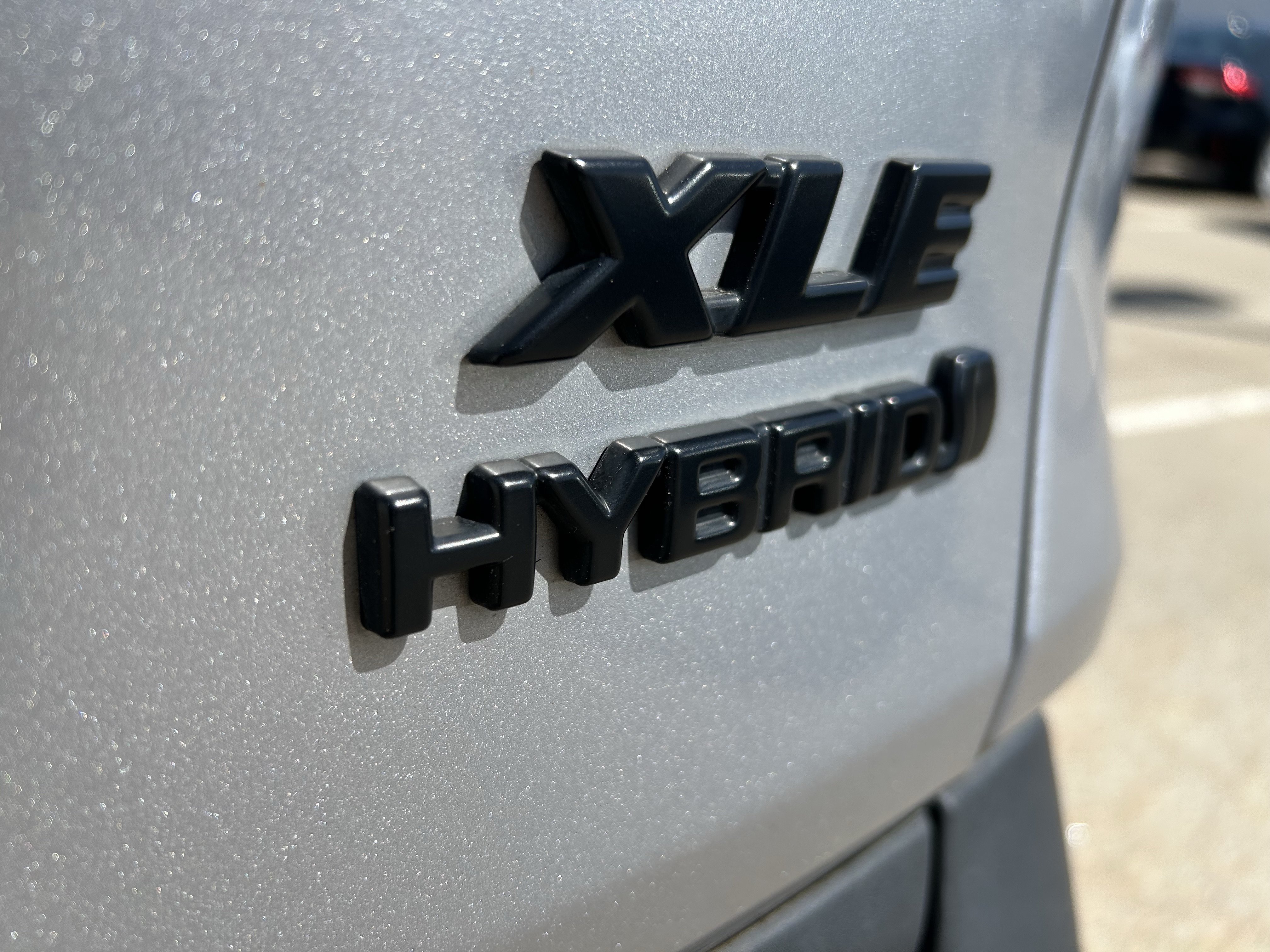 Certified 2022 Toyota RAV4 XLE Premium AWD/4WD image 17