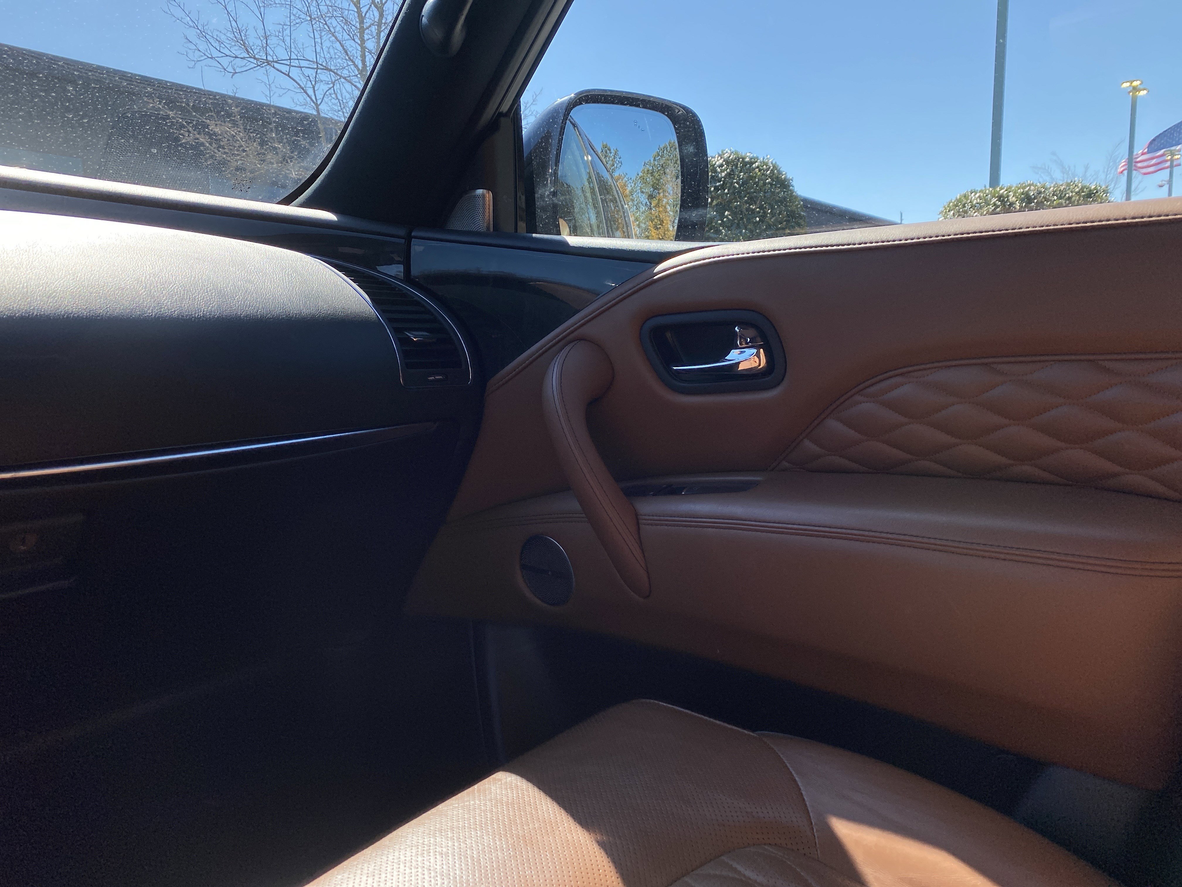 Used 2023 INFINITI QX80 Sensory w/ Cargo Package image 31