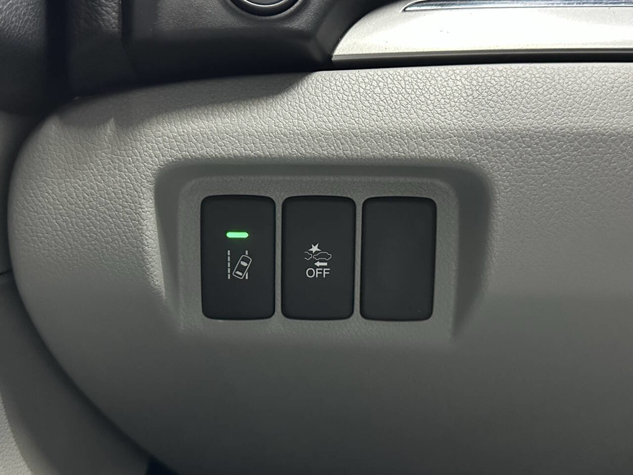 Used 2020 Acura ILX w/Premium 4dr Sedan Package image 25