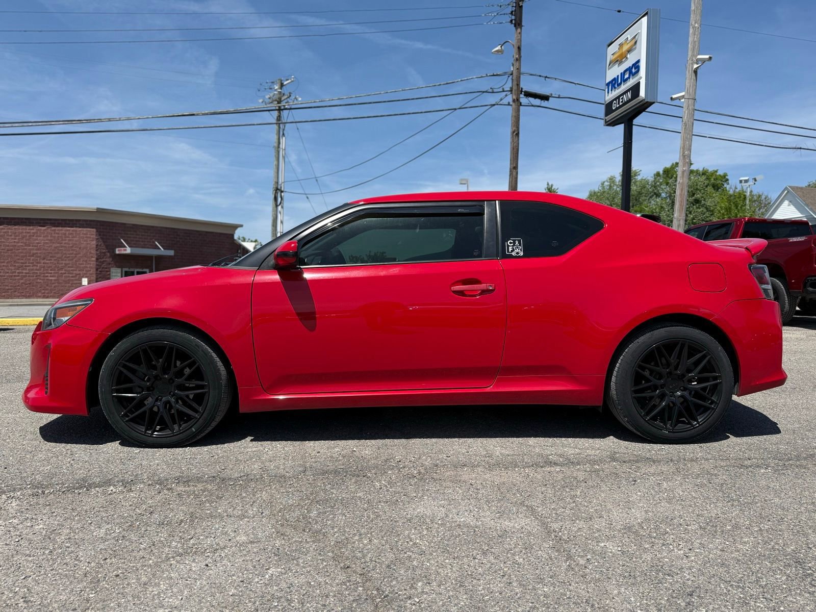 Used 2015 Scion tC image 3