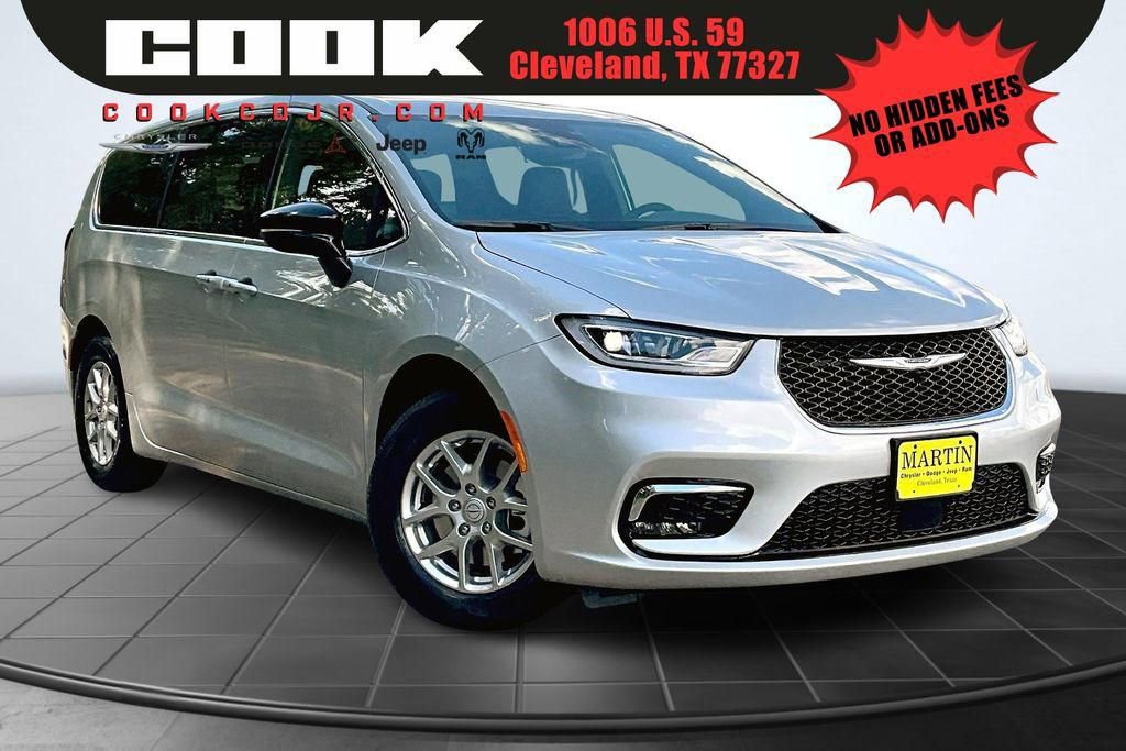 New 2026 Chrysler Pacifica Select