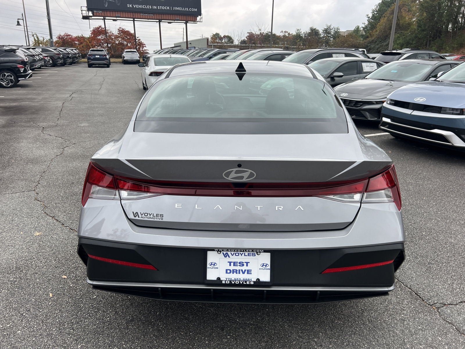 New 2026 Hyundai Elantra SE w/ Cargo Package image 6