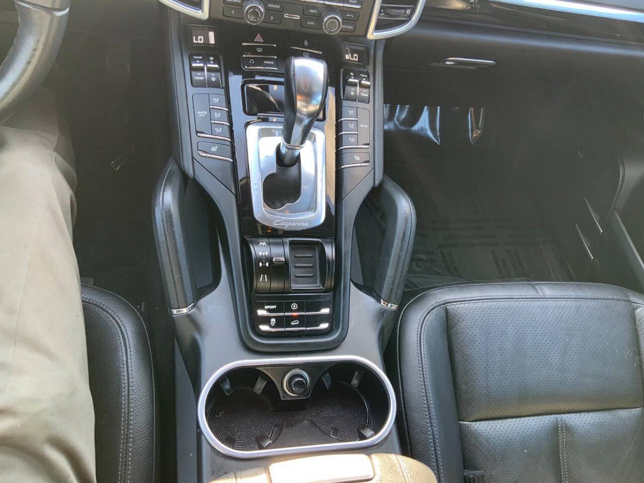 Used 2012 Porsche Cayenne AWD/4WD image 24