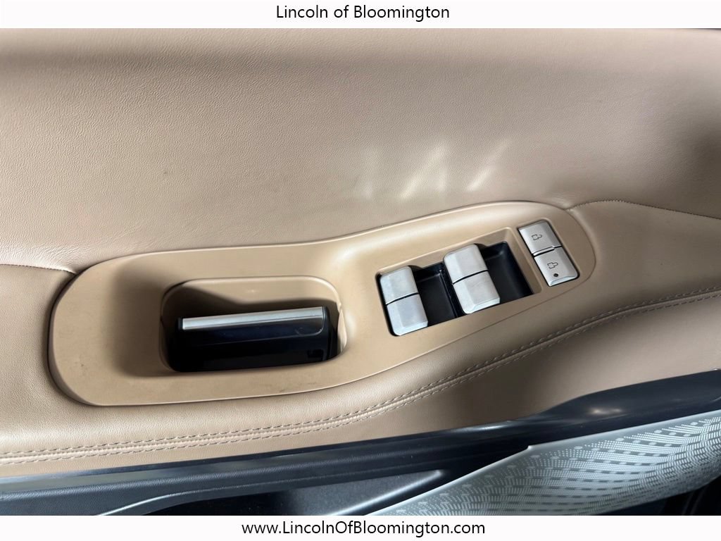 Certified 2025 Lincoln Navigator Black Label AWD/4WD image 30