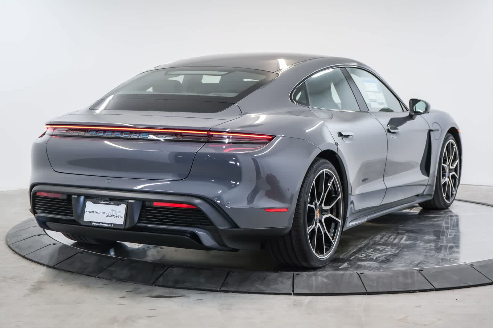 New 2026 Porsche Taycan 4S AWD/4WD image 9