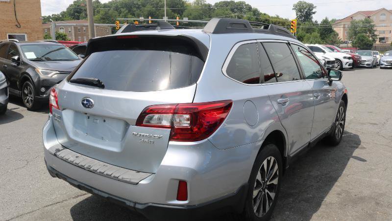 Used 2017 Subaru Outback 3.6R Limited AWD/4WD image 6