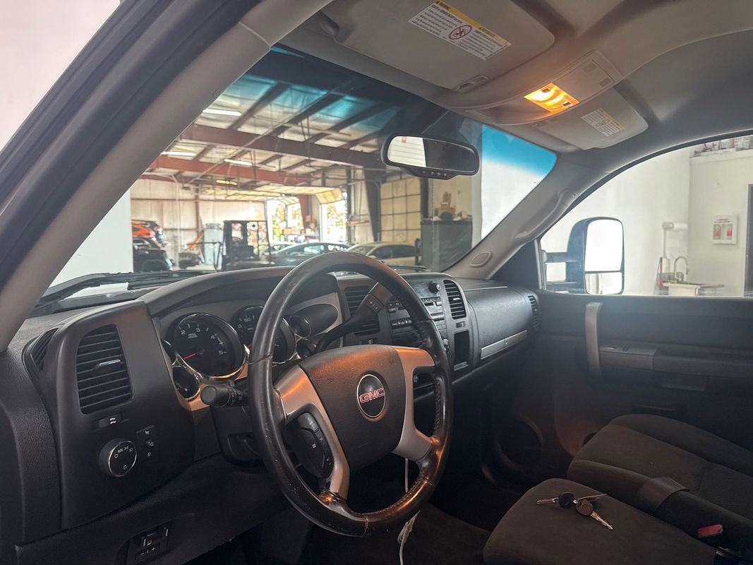 Used 2008 GMC Sierra 3500 SLE w/ Convenience Package image 8