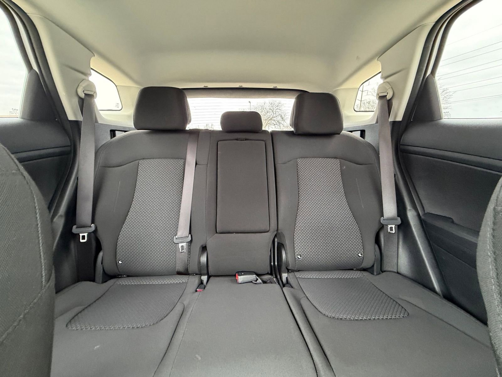 Used 2025 Kia Sportage LX image 37