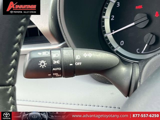 Used 2023 Toyota Highlander LE AWD/4WD image 26