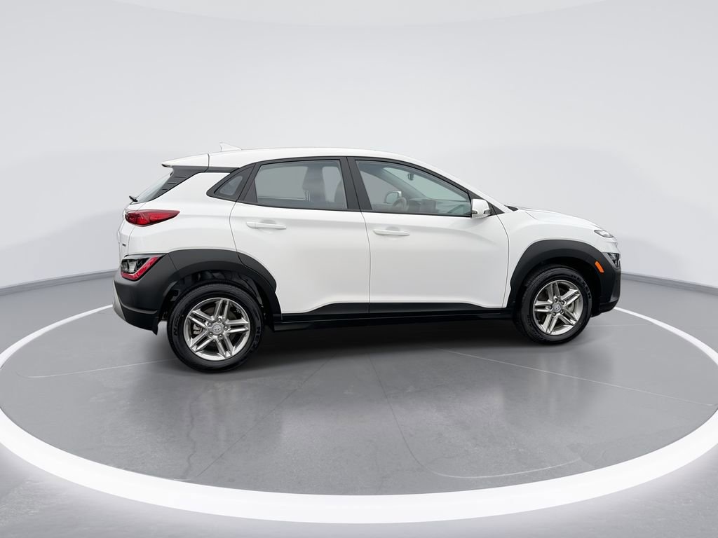 Used 2023 Hyundai Kona SE image 9