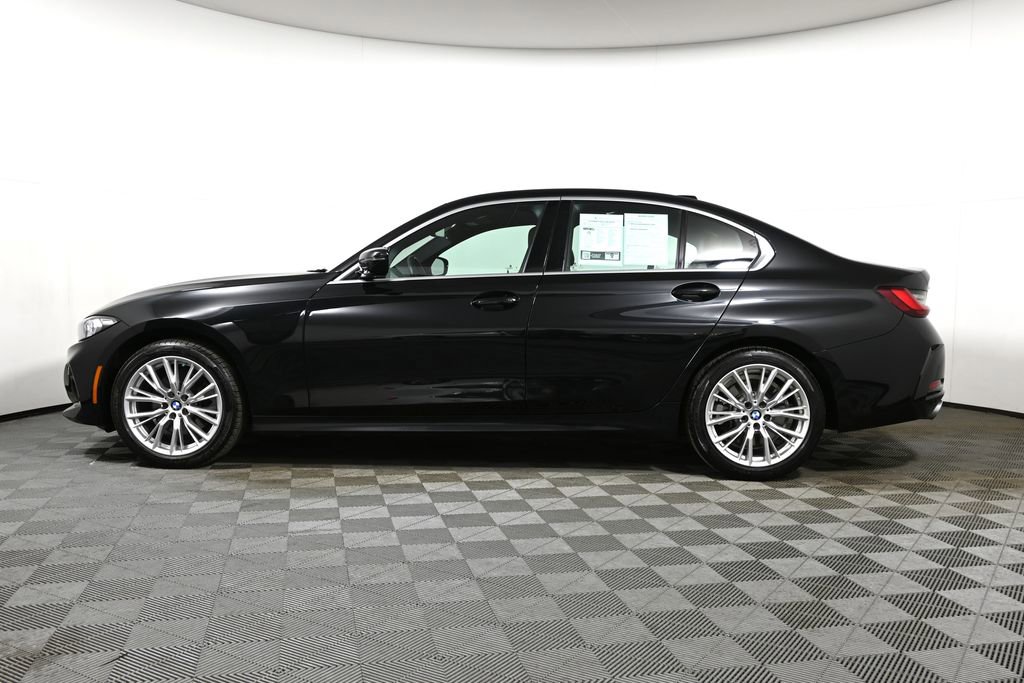 Certified 2024 BMW 330i xDrive Sedan w/ Convenience Package image 2