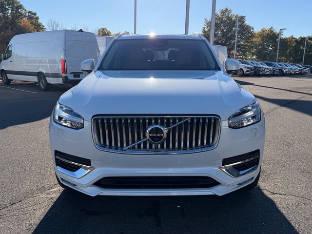 Used 2023 Volvo XC90 B6 Plus w/ Protection Package AWD/4WD image 2