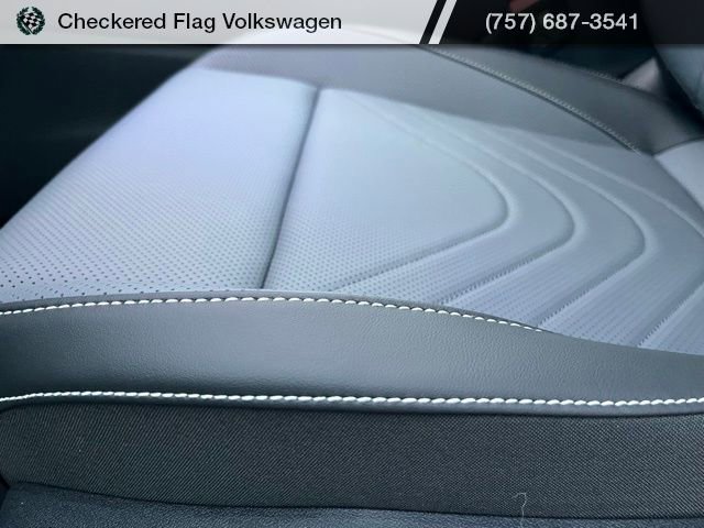 New 2026 Volkswagen Tiguan SE R-Line image 23