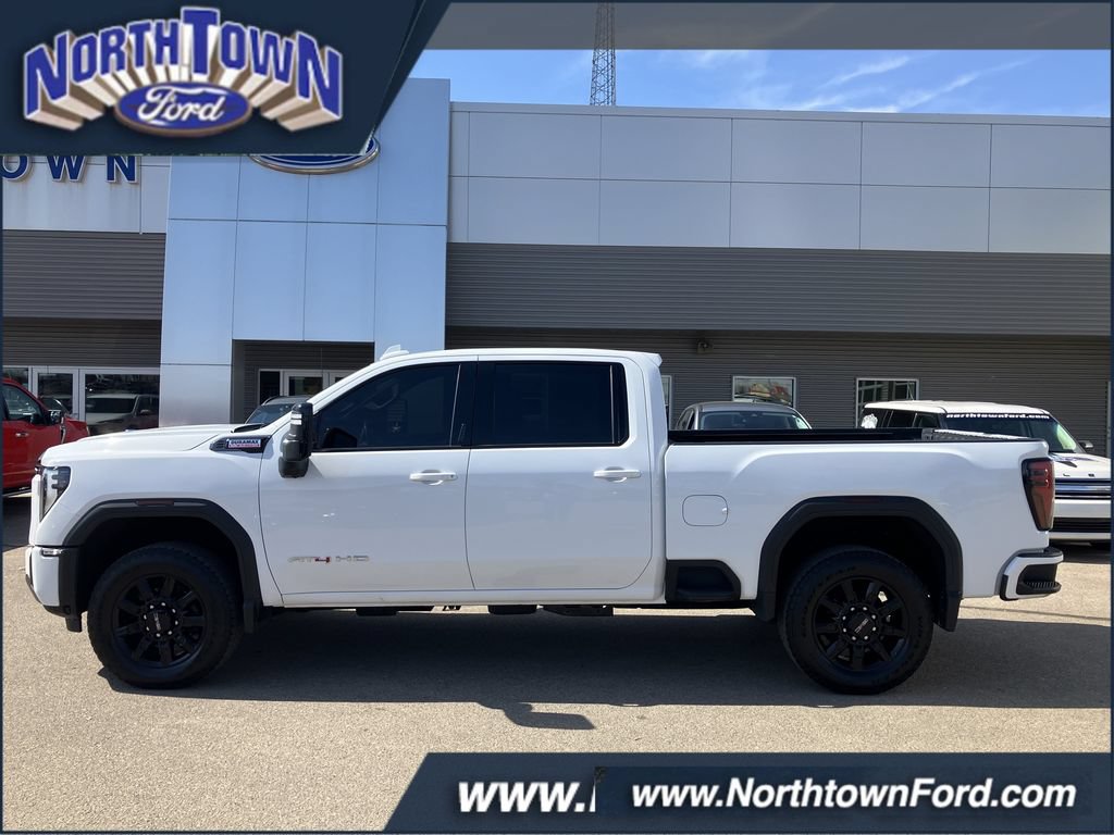 Used 2024 GMC Sierra 2500 AT4