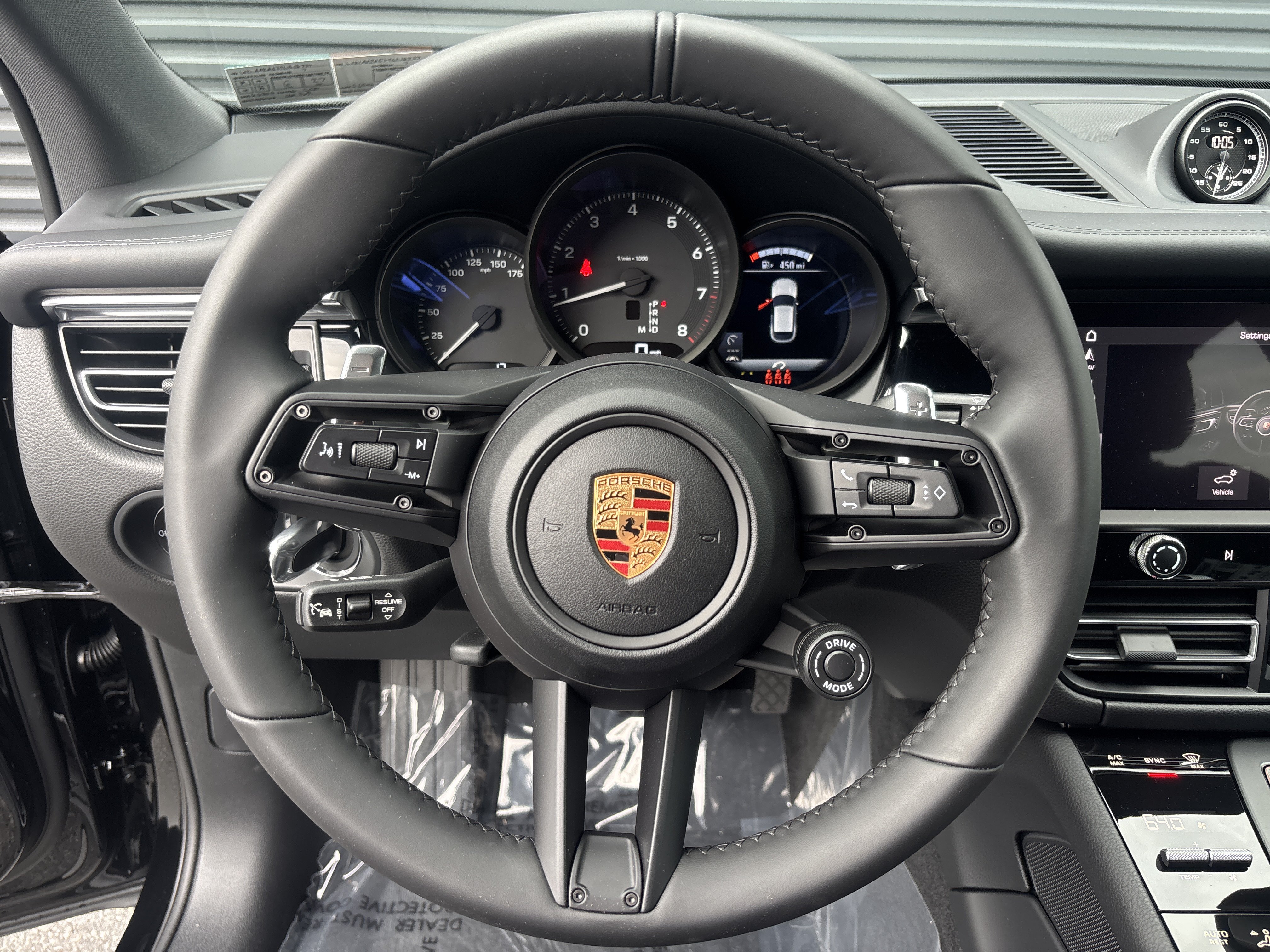 New 2026 Porsche Macan AWD/4WD image 13