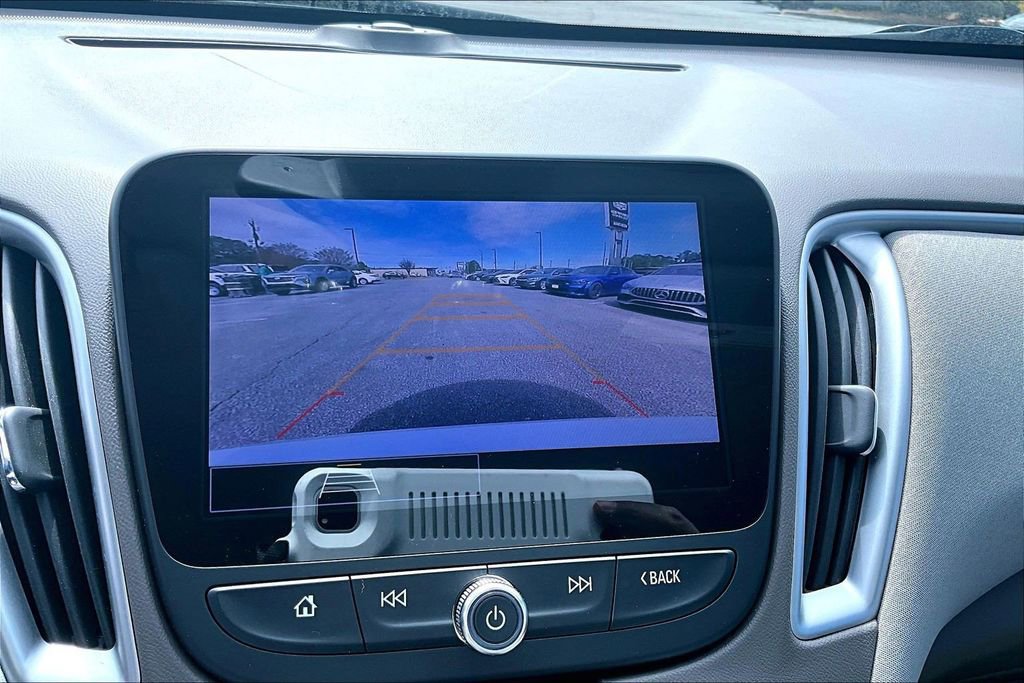 Used 2024 Chevrolet Malibu LS image 14