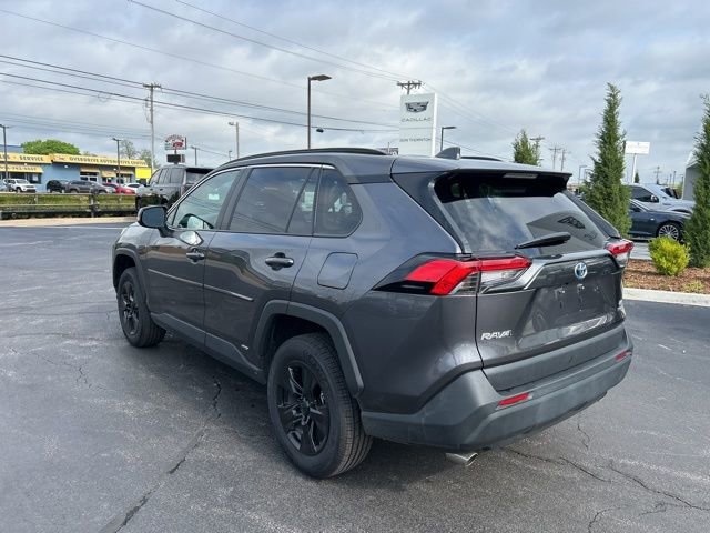 Used 2024 Toyota RAV4 LE AWD/4WD image 8